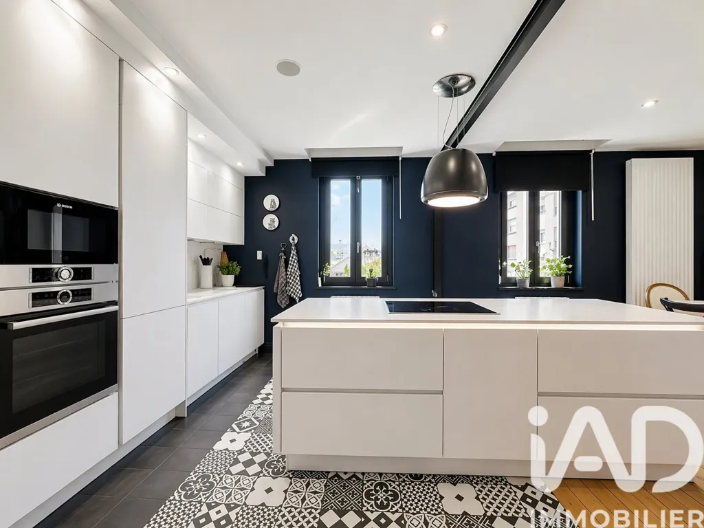 Köök - 3-Bedroom Apartment with Private Cellar in Yutz