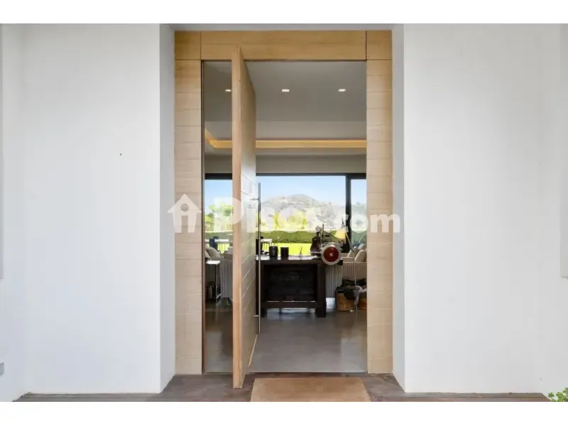 Esik - Modern Villa with Panoramic Views in El Madroñal