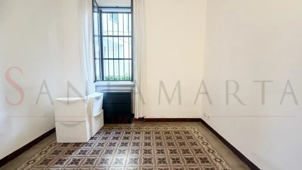Toad - Rented Triplex with Parquet Floors in Milan