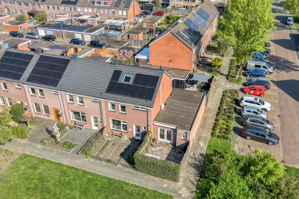 Õhuvaade - Spacious Corner House with Garden in Hoogeveen
