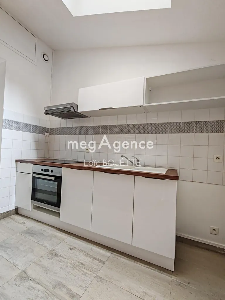 Kitchen - Renovated Townhouse in Village Centre