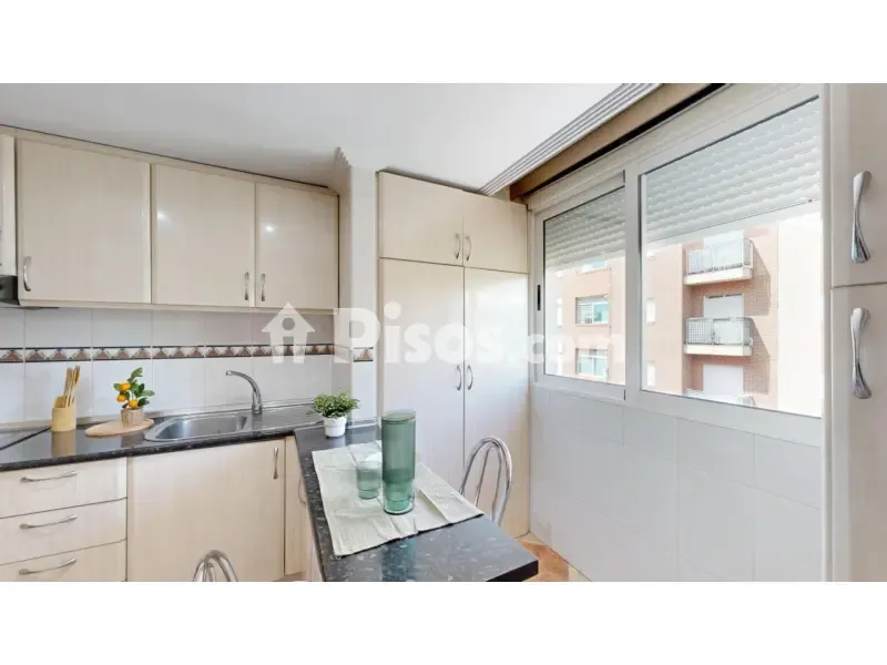 Cuisine - Bright Apartment with Balcony in Murcia