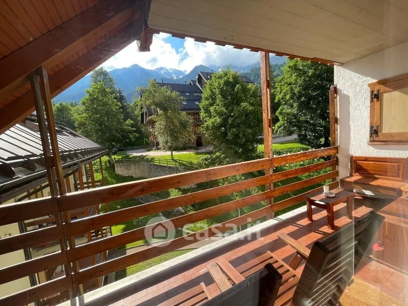 Rõdu - Renovated Apartment with Balcony in Peio