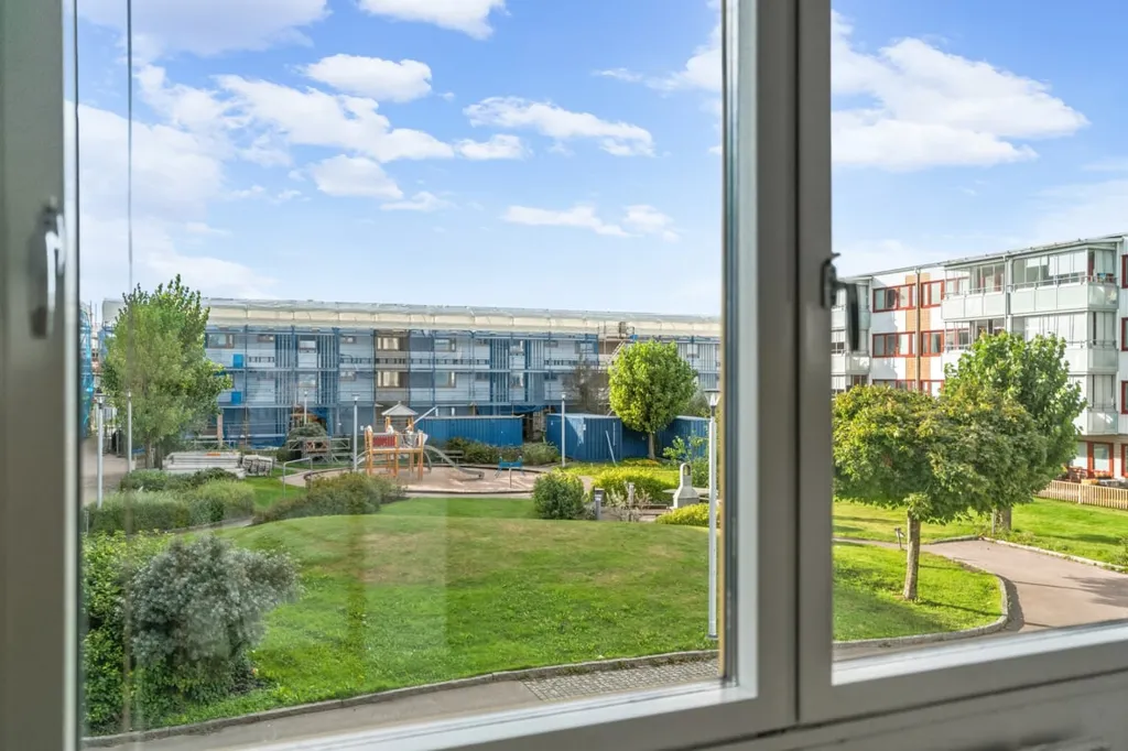 Jardin - Bright Apartment with Sunny Balcony in Göteborg