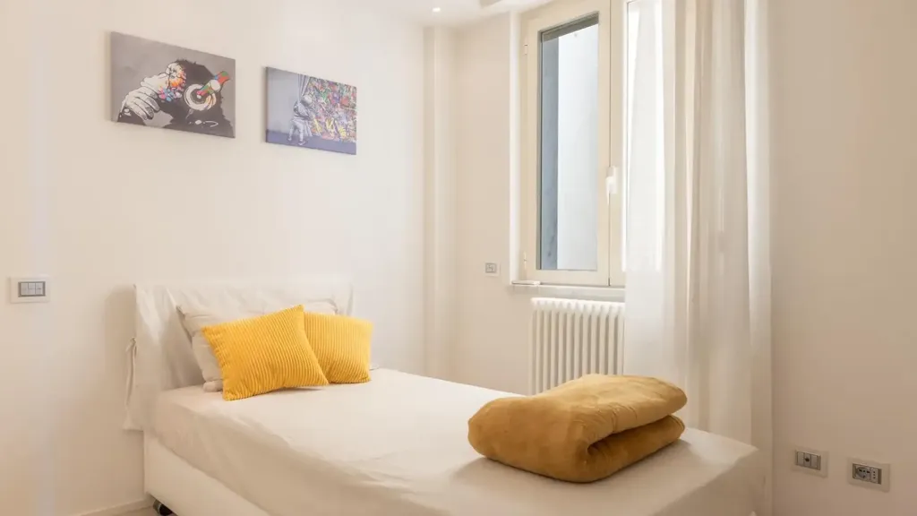 Bedrooms - Seafront Apartment with Balcony in Viareggio
