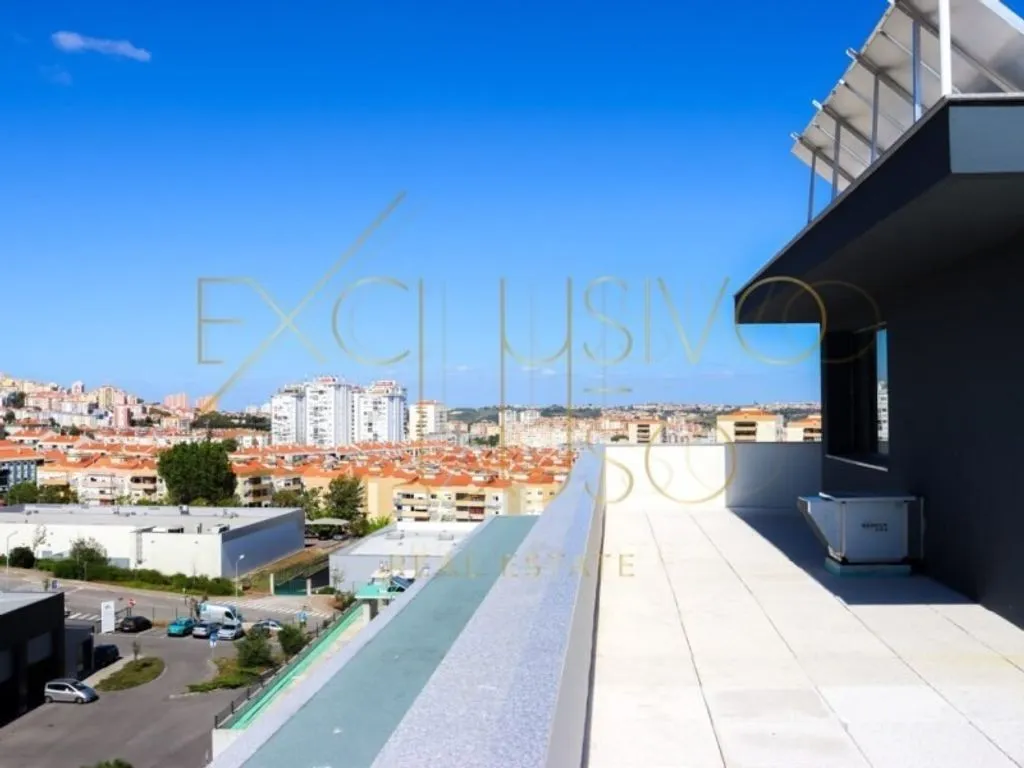 Terrass - Luxury Apartment with 360° View in Odivelas
