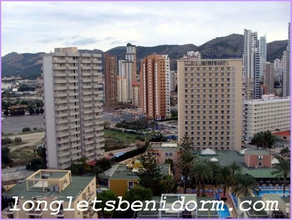 Apartment with Pool and Sea View in Benidorm