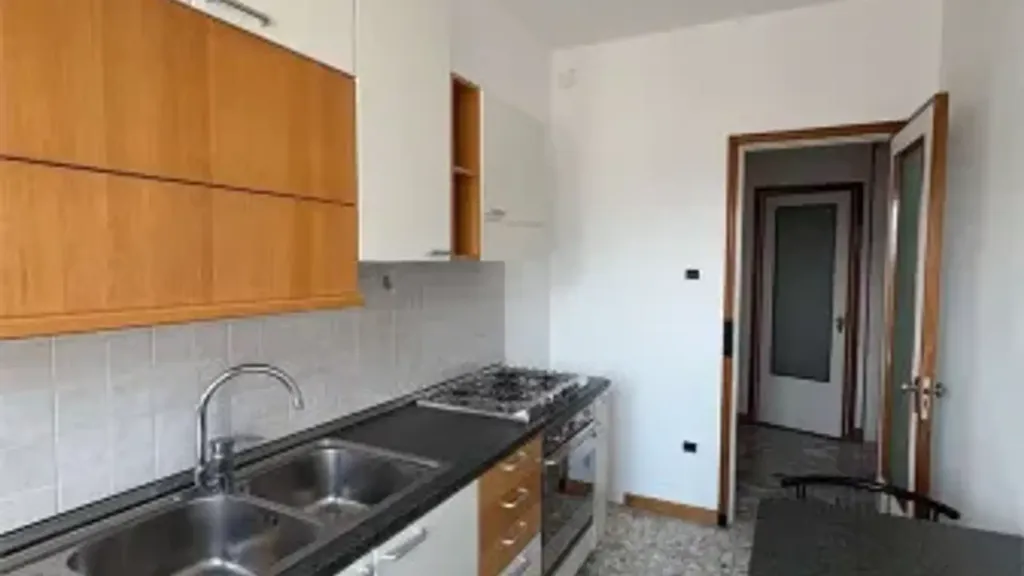 Köök - Quadrilocale with Balcony in Trento