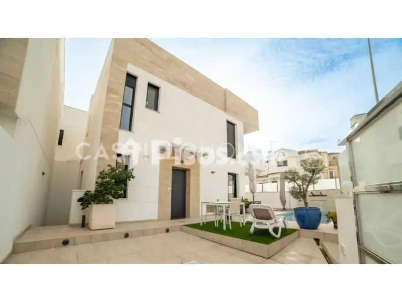 Exterior - 3-room house in ES