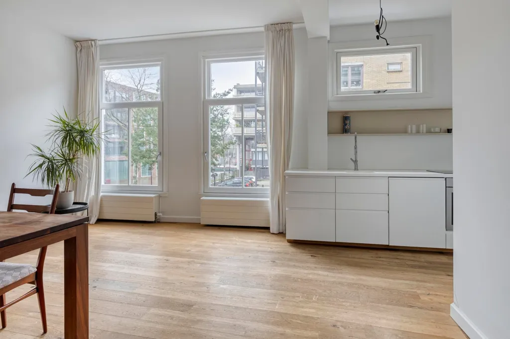 Salle à manger - Duplex Apartment with Garden View in Plantage