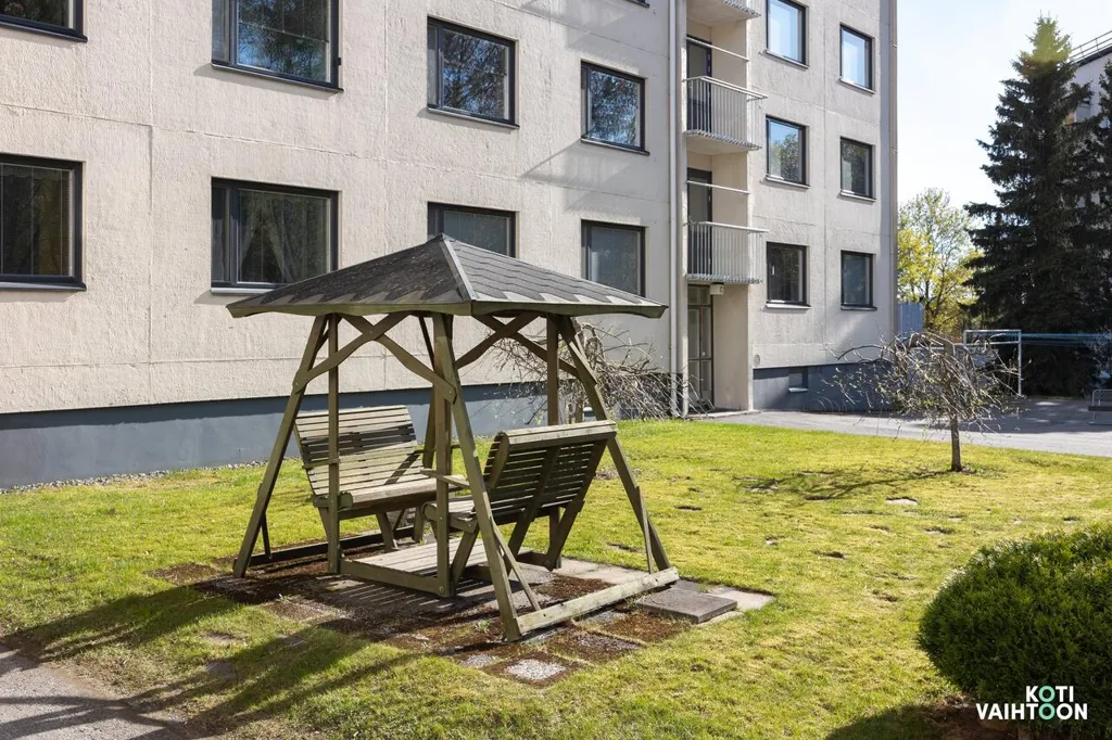 Aed - Renovated Flat with Balcony in Helsinki