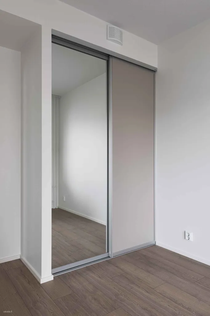 Toad - Corner Two-Bedroom with Functional Layout in Konala