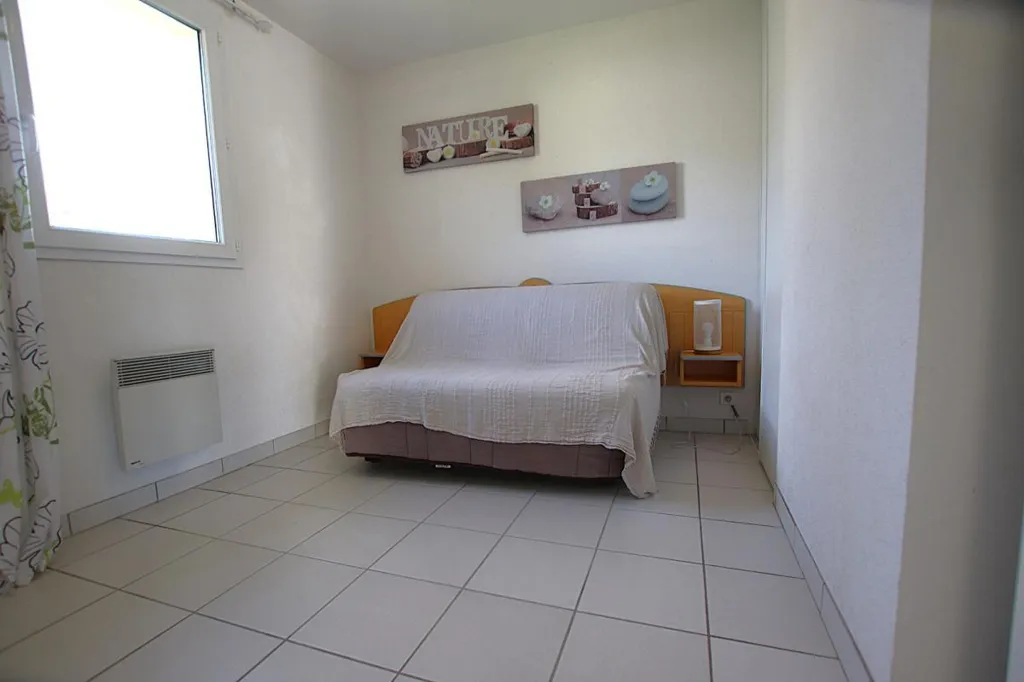 Chambres - Appartement avec Piscine à Saint-Geniez-d'Olt