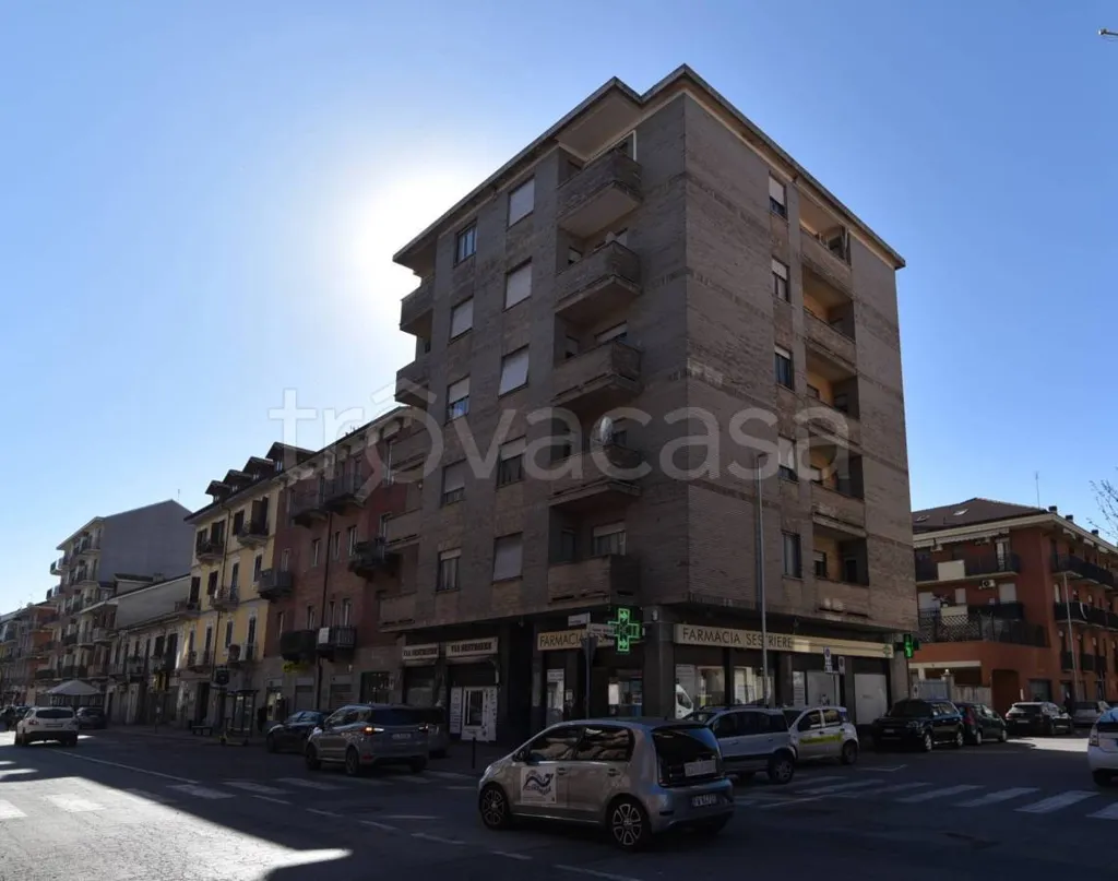 Esterno - Multi-Unit Building with Shops in Moncalieri