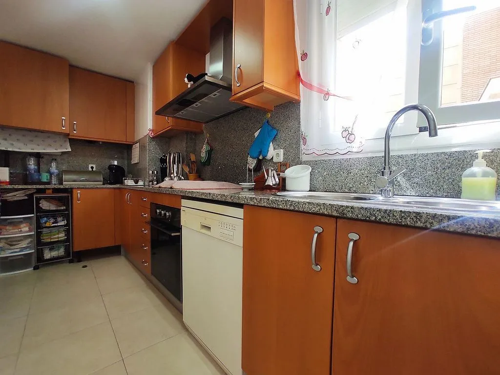 Köök - Apartment with Balcony in Blanes Centre