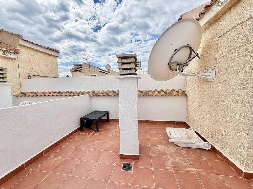 Terrass - Semi-Detached House with Pool in Gran Alacant