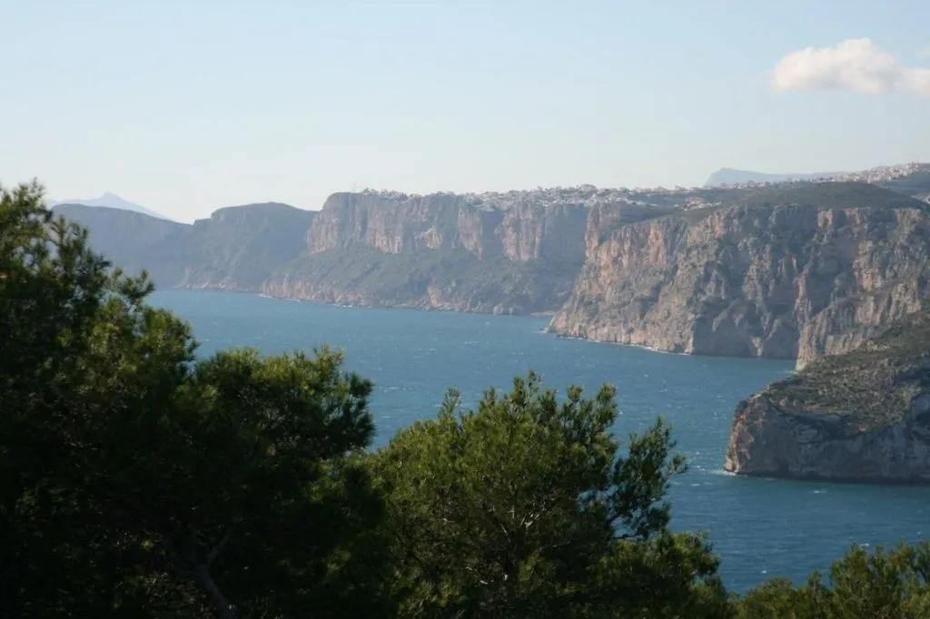 Building Land with Pool in Javea