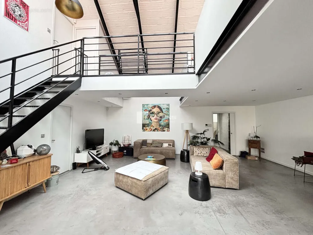 Séjour - Loft Lumineux avec Terrasse près du Parc à Lille