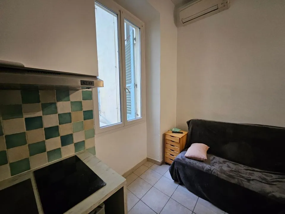 Cuisine - Studio Meublé à Louer à Ajaccio