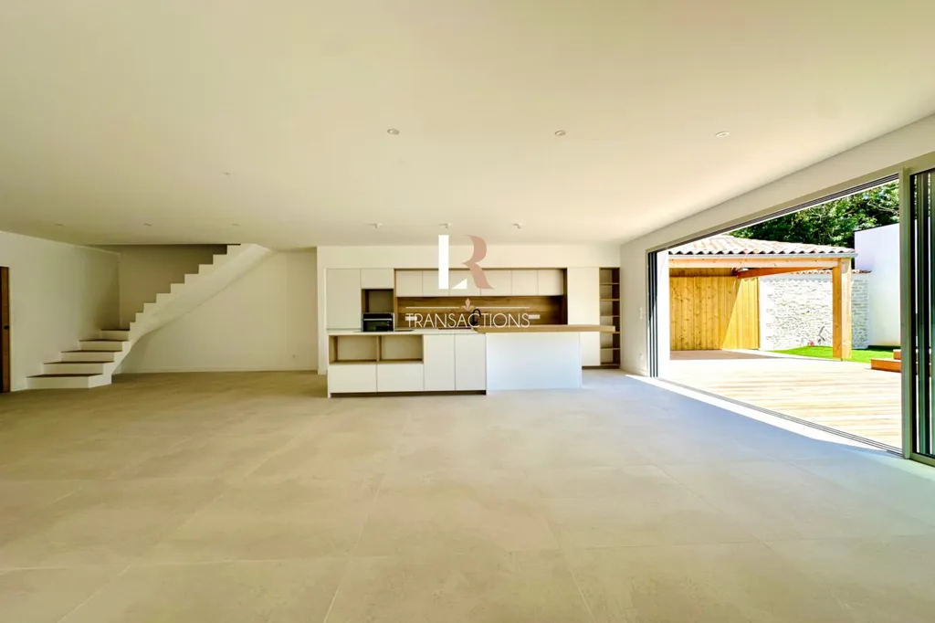 Séjour - Maison Neuve avec Piscine à Lagord