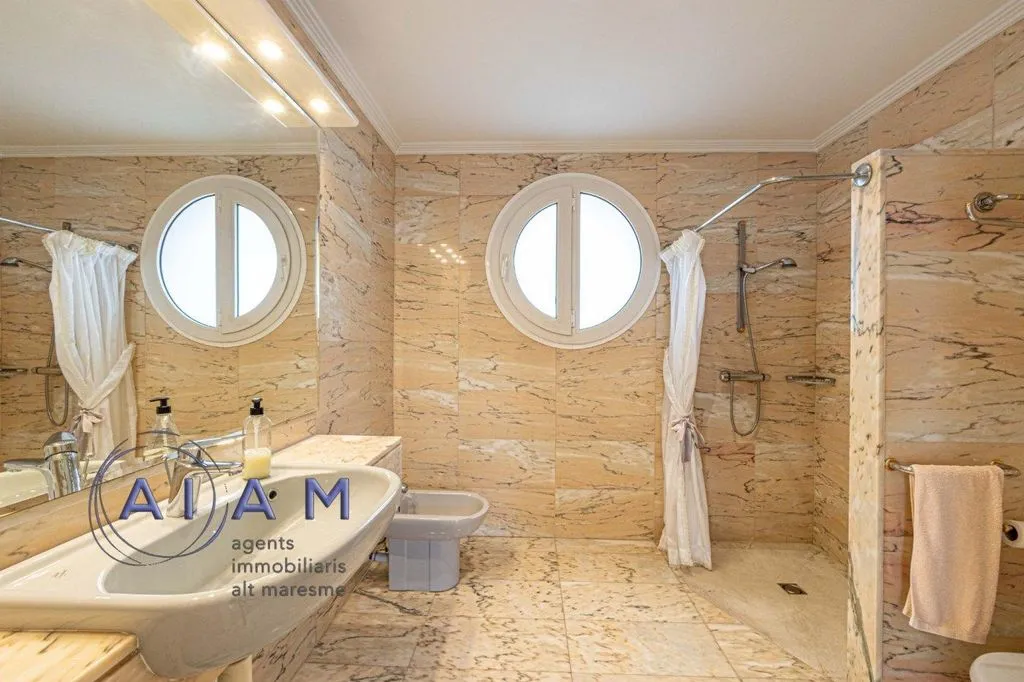 Salles de bain - Luxury House with Beach Access in Calella
