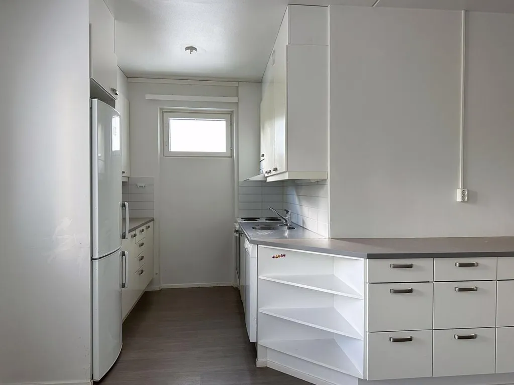 Cuisine - Spacious Flat with Balcony in Länsimäki, Vantaa