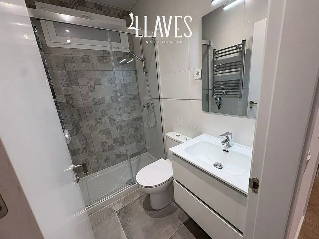 Vannitoad - Modernised Flat with Balcony in Atocha