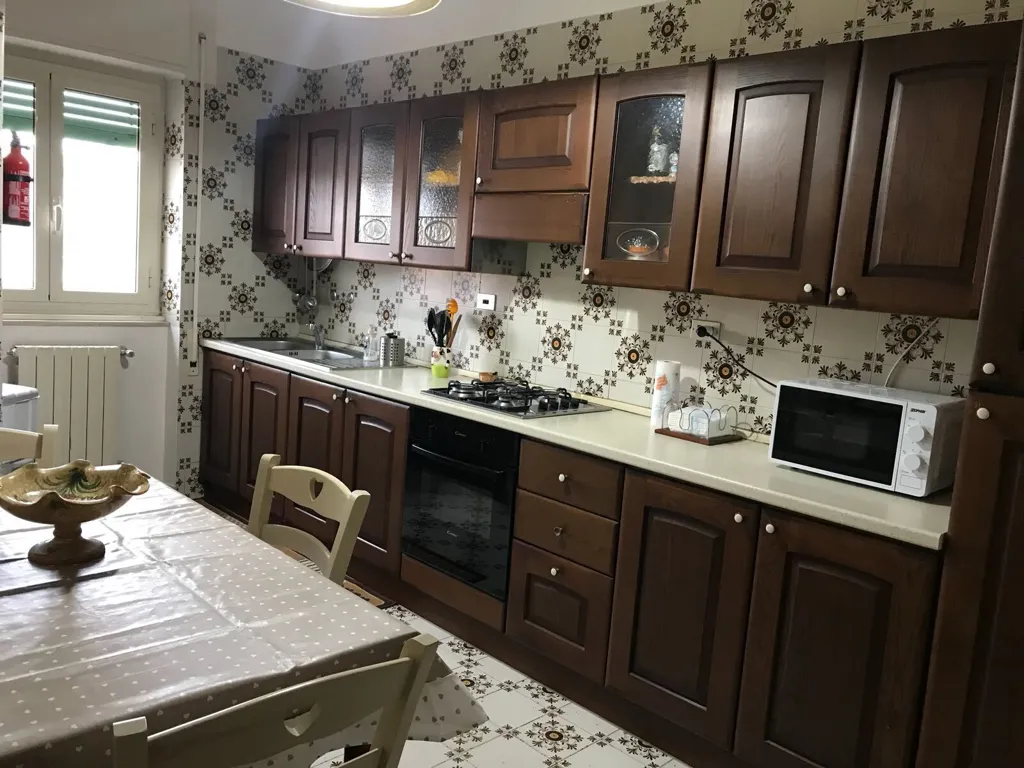 Cuisine - Apartment with Balcony in Nettuno Centre