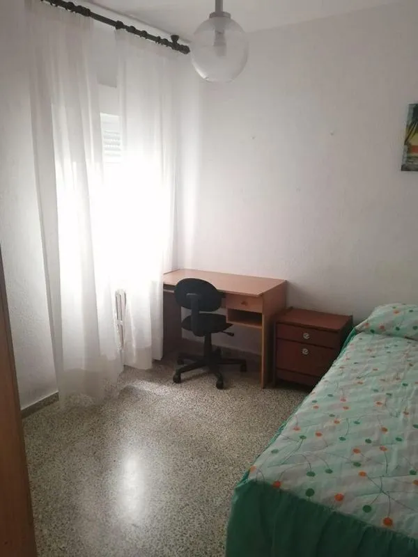 Chambres - Student Flat with Terrace in Granada's Realejo