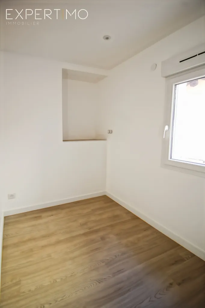 Rooms - Rental Property with Commercial Space in Gap