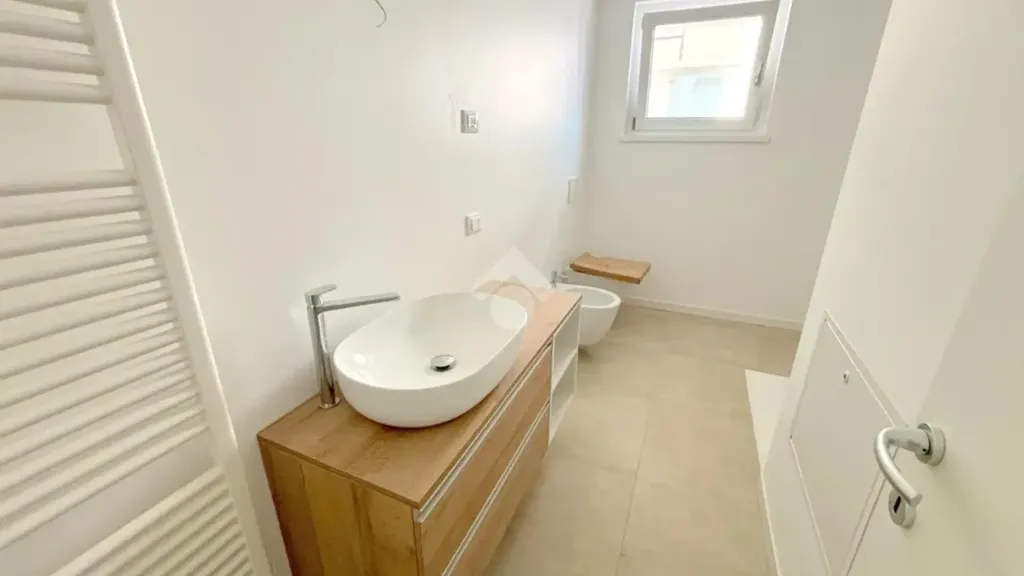 Salles de bain - New Triplex with Garden in Carpenedolo