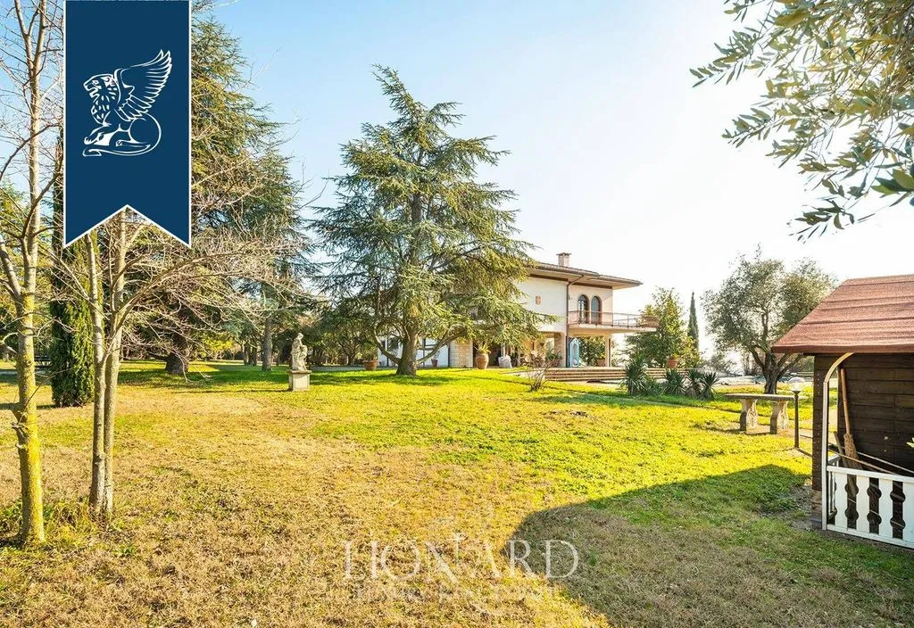 Jardin - Luxury Villa with Pool and Park in Verona