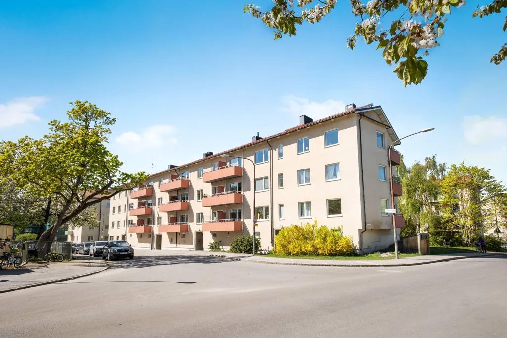 Extérieur - Bright Two-Bedroom Flat with South-Facing Balcony