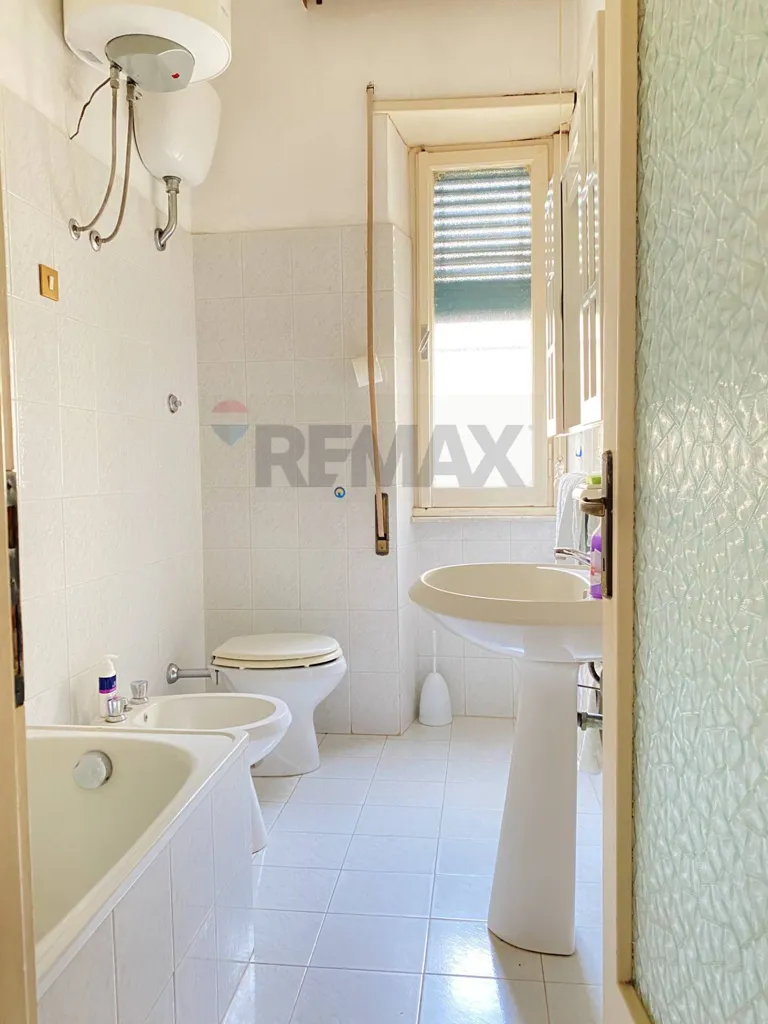 Salles de bain - Spacious Apartment with Terrace in Tolfa