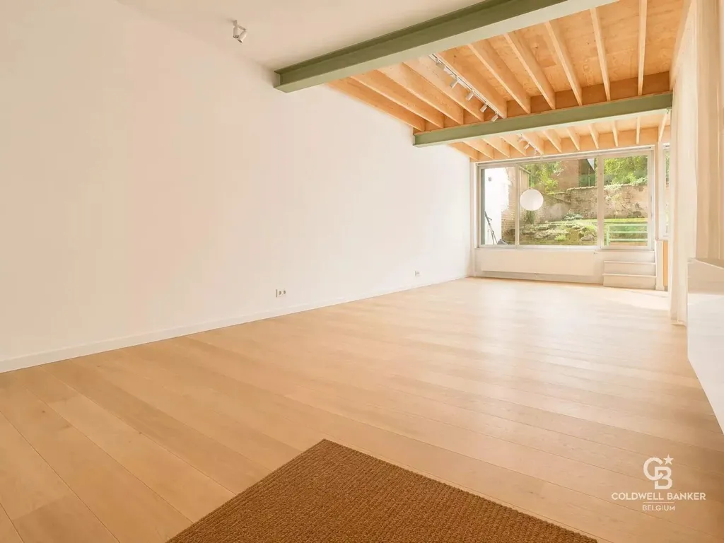 Toad - One-Bedroom Apartment with Large Garden in Uccle
