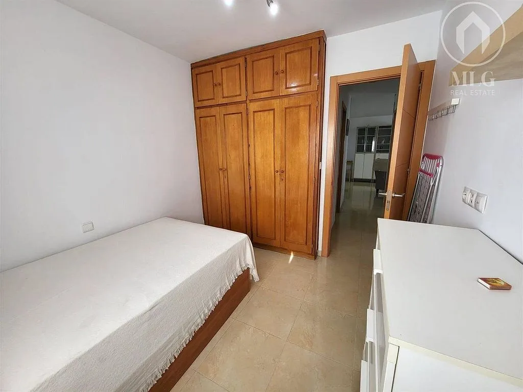 Magamistoad - Furnished Flat with East View in Perchel Sur