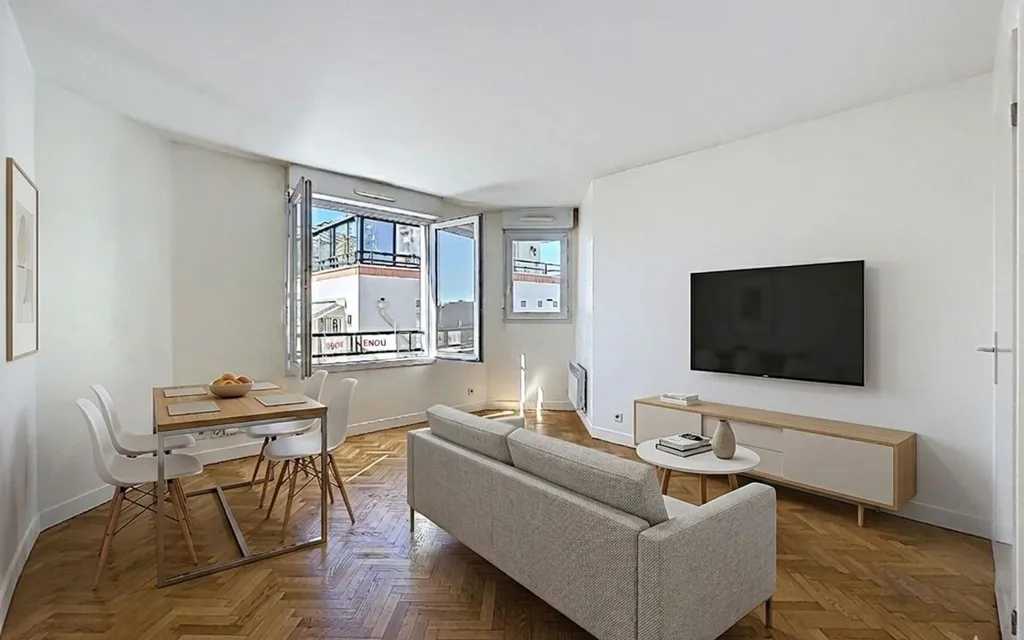 Elutuba - Studio with Balcony in Suresnes Centre