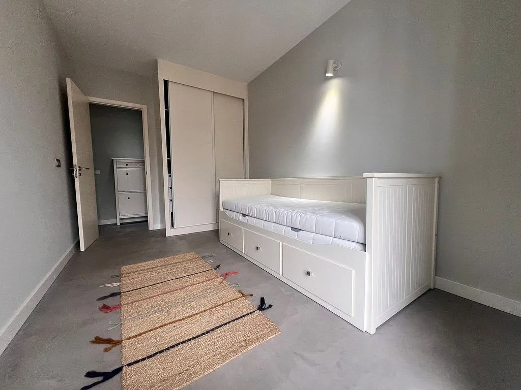 Bedrooms - Apartment with Pool in Calle Camelia