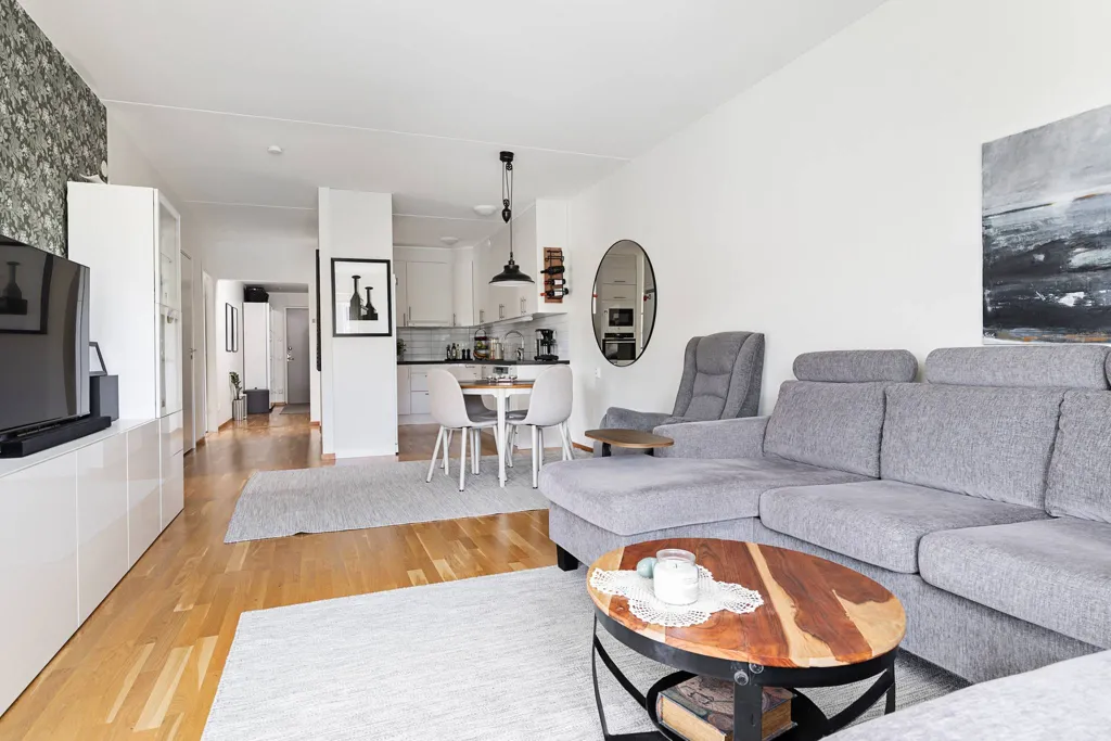 Elutuba - Apartment with South-Facing Balcony in Umeå