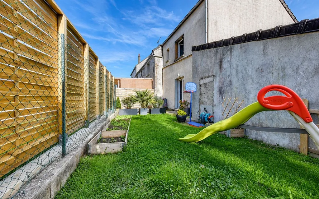 Aed - Triplex with Garden in Bouleurs