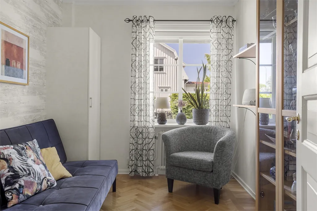 Elutuba - Charming 1933 Villa with Garden in Central Location