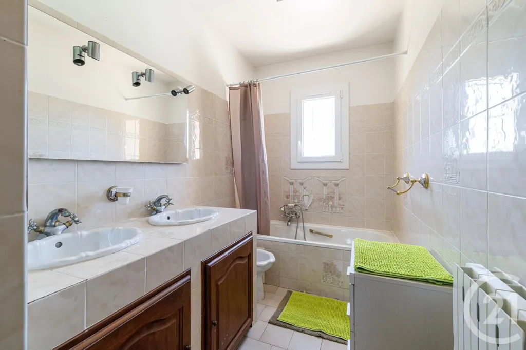 Bathrooms - Provençal Villa with Pool and Panoramic View near Nice
