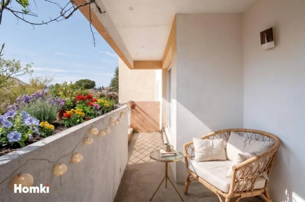 Rõdu - Renovated T3 with Balcony in Montpellier