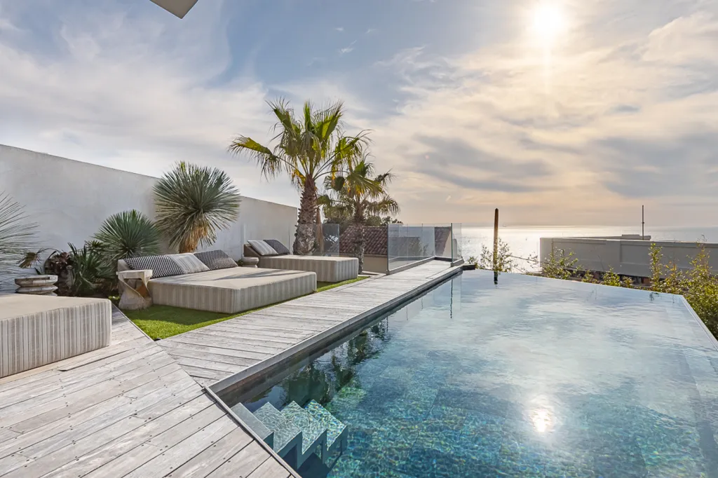 Piscine - Villa Vue Mer Panoramique à Marseille - Roucas Blanc