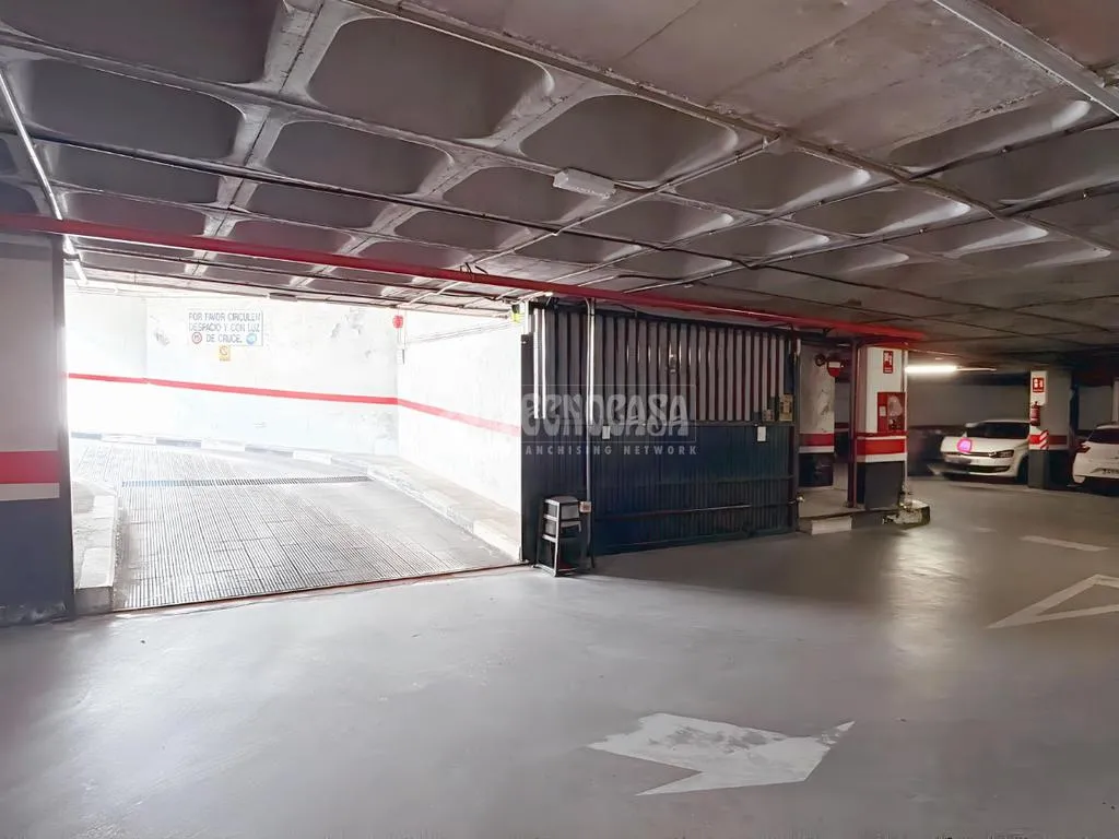 Garage - Flat with Terraces in Carabanchel, Madrid