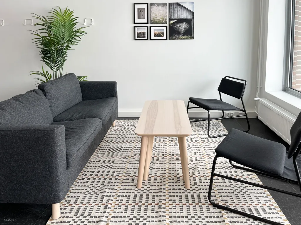 Elutuba - Modern Flat with Balcony in Lippajärvi, Espoo