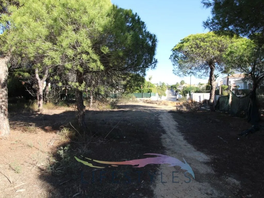 Giardino - Development Land in Varandas do Lago, Loulé