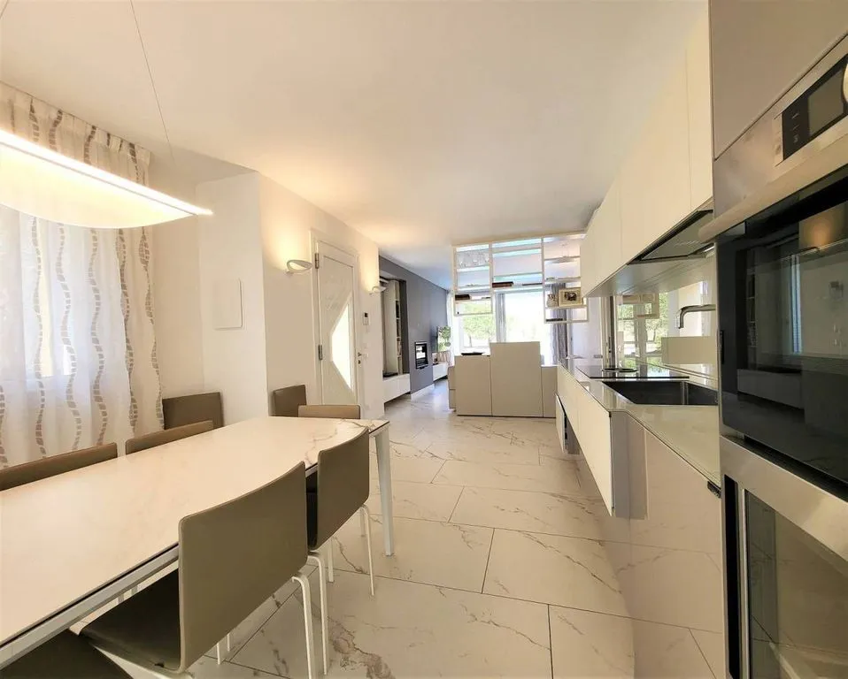 Salle à manger - Luxury Villa with Fiord View in Rosolina