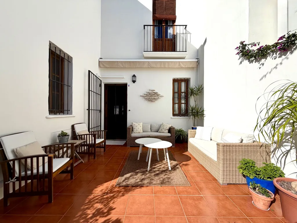Aed - Traditional Semi-detached with Garden in La Xara