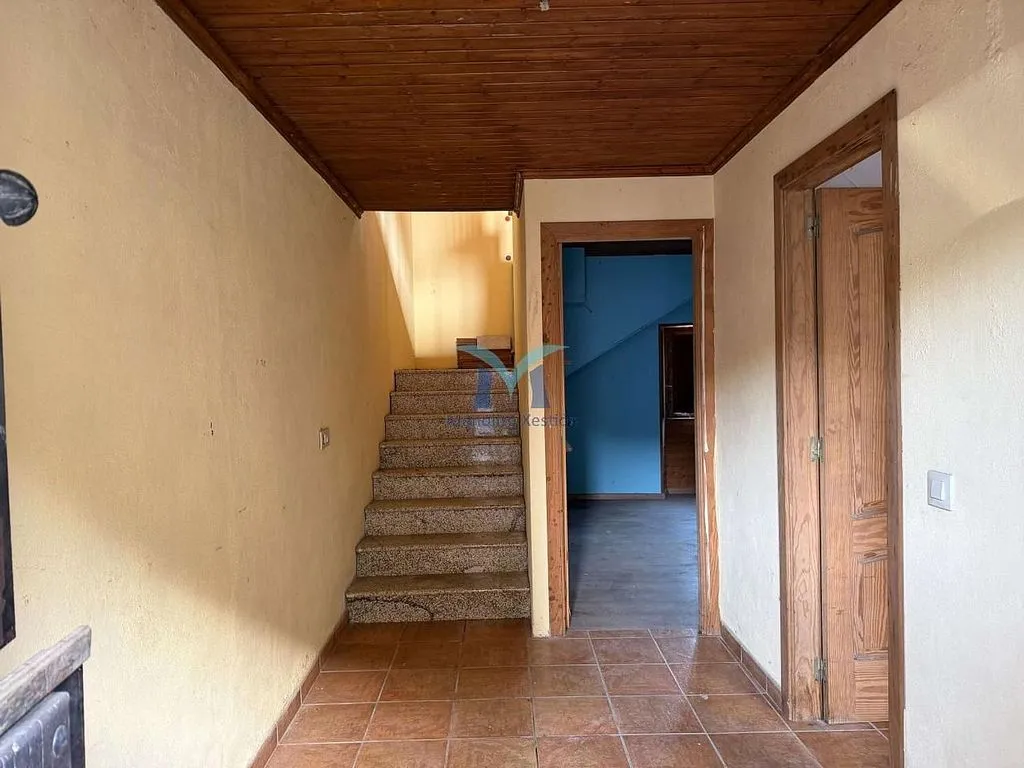 hallway_entrance